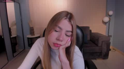 Snapshot of tiffannysins chatting on June 30, 4:02 am Tiffanny Sins online show from June 30, 4:02 am
