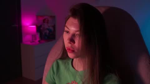 Snapshot of tiffantasy chatting on February 14, 4:20 am Im here on Fridays Saturdays Sundays online show from February 14, 4:20 am