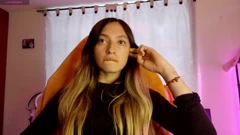 Tiffany Bela online show from April 11, 10:36 pm