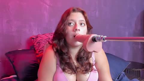 tiffany_bigboobs online show from December 23, 1:40 am