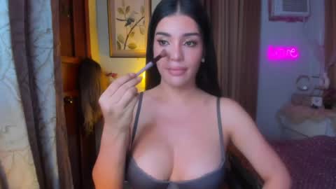 Snapshot of tiffany_cams chatting on July 4, 1:50 pm Tiffany online show from July 4, 1:50 pm