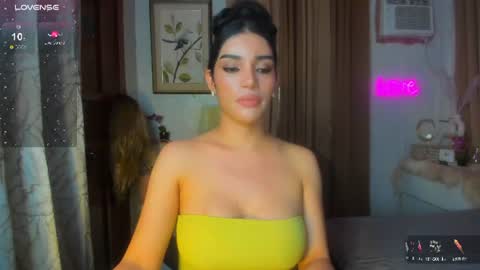 Snapshot of tiffany_cams chatting on July 27, 12:50 am Tiffany online show from July 27, 12:50 am