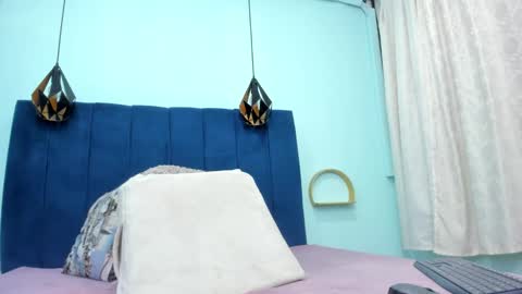 tiffany  online show from November 30, 1:53 am