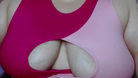 Snapshot of tiffany_laurens chatting on December 10, 9:55 am dont forget ask for custom vids online show from December 10, 9:55 am