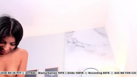 Snapshot of tiffany_low chatting on April 15, 7:58 pm tiffany_low online show from April 15, 7:58 pm