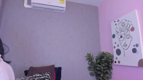 tiffany_mendez online show from April 25, 12:30 pm