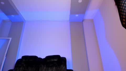 Snapshot of tiffany_sander chatting on October 7, 3:47 am tiffany_sander online show from October 7, 3:47 am