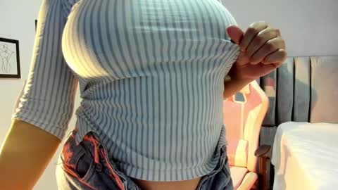 tiffany theressa online show from January 13, 8:37 pm