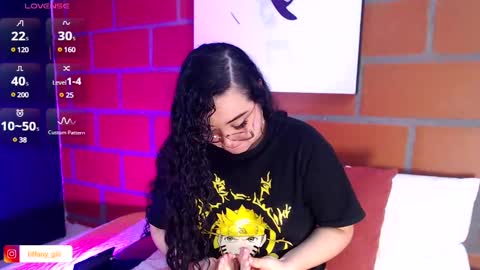 Snapshot of tiffanygiil chatting on January 26, 9:51 pm TiffanyGiil NEW ACCOUNT online show from January 26, 9:51 pm