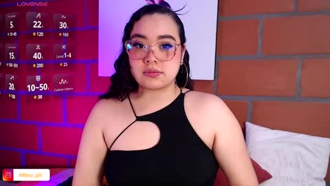 Snapshot of tiffanygiil chatting on February 2, 7:46 pm TiffanyGiil NEW ACCOUNT online show from February 2, 7:46 pm