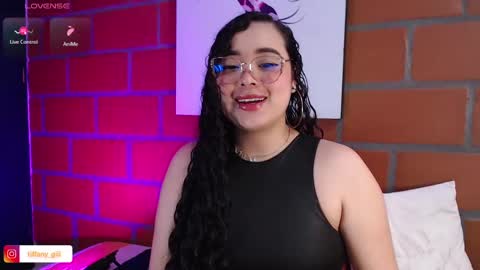 Snapshot of tiffanygiil chatting on February 10, 2:16 pm TiffanyGiil NEW ACCOUNT online show from February 10, 2:16 pm