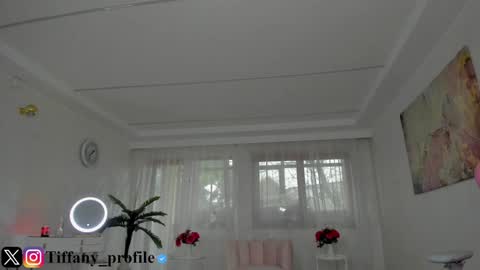 Tiffany Houston online show from November 19, 7:08 am