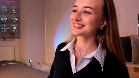 Tiffany online show from October 14, 1:23 pm