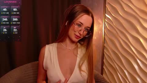 Tiffany online show from November 19, 1:44 pm