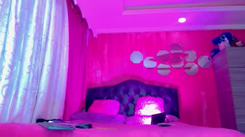 tiffanymackensyy69 online show from March 13, 2:45 pm