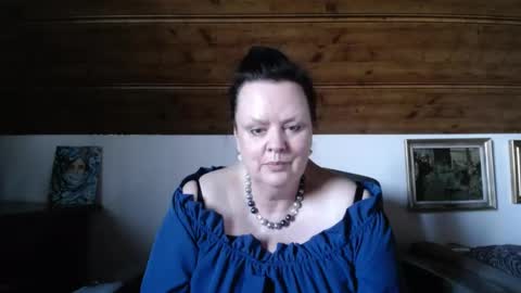 TiffanyMature online show from April 29, 5:30 pm