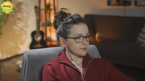 tiffanyriox online show from March 7, 1:46 am