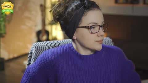 tiffanyriox online show from March 21, 12:48 am