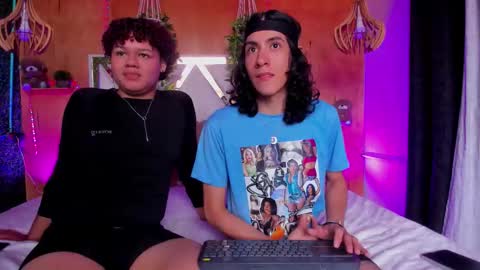 tiffanyy_deluxe online show from March 27, 4:18 pm