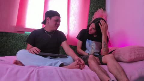 tiffanyy_deluxe online show from March 28, 2:16 pm