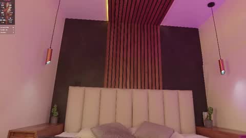 Snapshot of tiffvalentinee_ chatting on February 13, 11:47 pm Tiffany online show from February 13, 11:47 pm