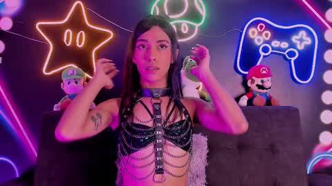 Snapshot of tiffvalentinee_ chatting on February 22, 11:13 pm Tiffany online show from February 22, 11:13 pm