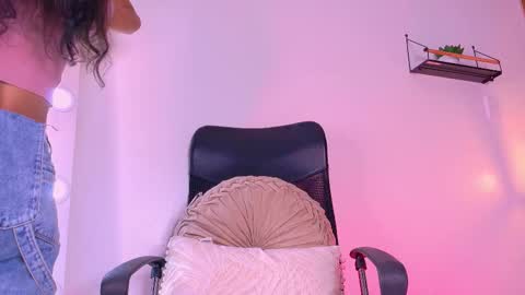 Snapshot of tiffvalentinee_ chatting on October 6, 8:06 pm Tiffany online show from October 6, 8:06 pm