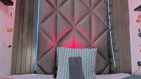 Snapshot of tiffvalentinee_ chatting on October 25, 8:58 pm Tiffany online show from October 25, 8:58 pm