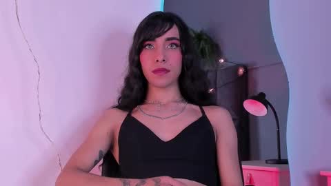 Snapshot of tiffvalentinee_ chatting on November 7, 8:09 pm Tiffany online show from November 7, 8:09 pm