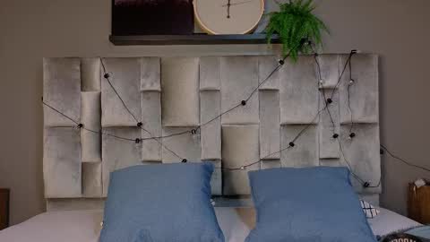 Snapshot of tiffvalentinee_ chatting on November 10, 8:08 pm Tiffany online show from November 10, 8:08 pm