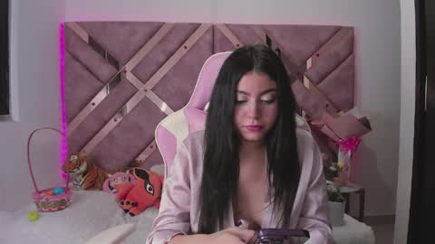 Snapshot of tigerbaby_ chatting on April 3, 9:13 pm Ana online show from April 3, 9:13 pm