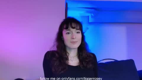 Snapshot of tiggerrosey chatting on February 25, 5:39 am All my Links online show from February 25, 5:39 am