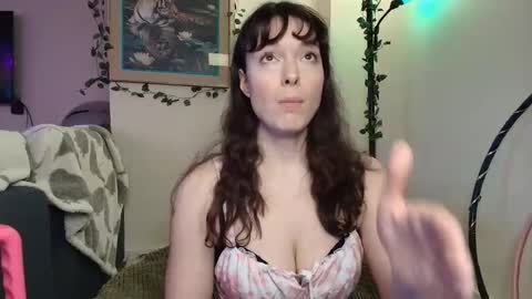 Snapshot of tiggerrosey chatting on March 11, 8:26 pm All my Links online show from March 11, 8:26 pm