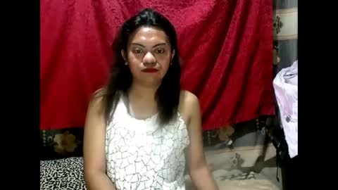 Snapshot of tight_christine chatting on January 20, 5:15 am tight_christine online show from January 20, 5:15 am