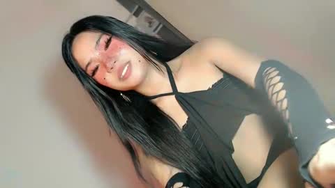tight_elliana online show from December 5, 7:17 am