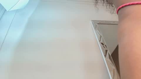 T I F F A N Y online show from September 25, 11:08 pm