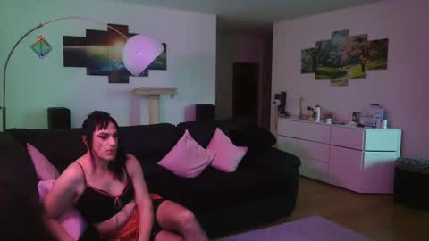 Snapshot of tiifanystar chatting on March 10, 8:04 am Tifanystitar online show from March 10, 8:04 am