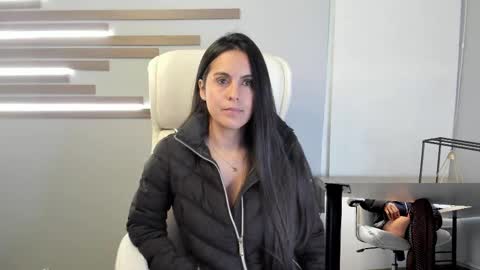 Snapshot of tiinyangel chatting on February 9, 2:32 pm tiinyangel online show from February 9, 2:32 pm