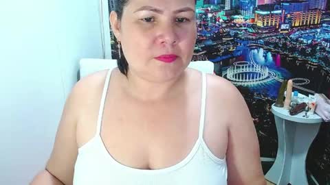 Snapshot of tila_nastyy chatting on April 17, 1:08 am Tila online show from April 17, 1:08 am