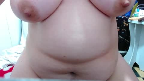 Snapshot of tila_nastyy chatting on April 21, 2:51 am Tila online show from April 21, 2:51 am