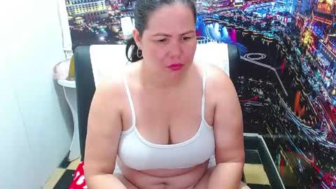 Snapshot of tila_nastyy chatting on May 8, 6:57 pm Tila online show from May 8, 6:57 pm