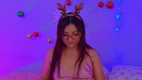 Tila Tequila online show from December 14, 2:34 am