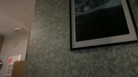 Snapshot of tim9369 chatting on April 10, 6:51 am tim9369 online show from April 10, 6:51 am