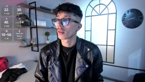 Snapshot of tim__fox chatting on February 13, 11:17 am Tim Fox online show from February 13, 11:17 am