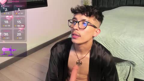 Snapshot of tim__fox chatting on February 14, 7:32 pm Tim Fox online show from February 14, 7:32 pm