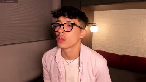 Snapshot of tim__fox chatting on February 23, 11:29 am Tim Fox online show from February 23, 11:29 am