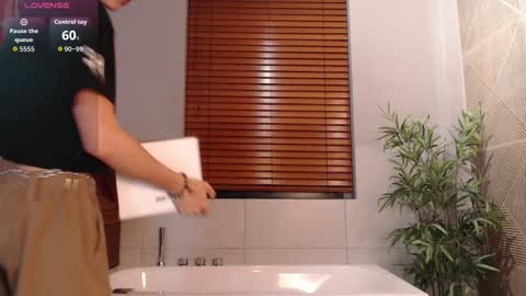 Snapshot of tim__fox chatting on February 27, 11:10 am Tim Fox online show from February 27, 11:10 am