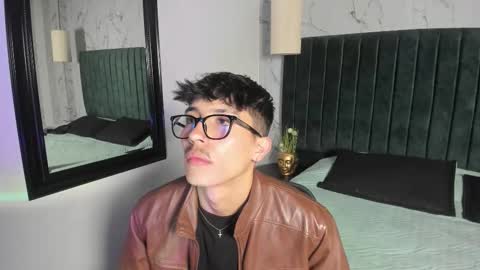 Snapshot of tim__fox chatting on March 2, 11:28 am Tim Fox online show from March 2, 11:28 am