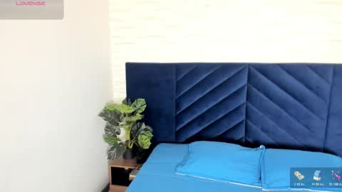 Snapshot of tim__fox chatting on March 26, 12:00 pm Tim Fox online show from March 26, 12:00 pm