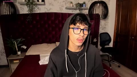 Snapshot of tim__fox chatting on March 28, 11:43 am Tim Fox online show from March 28, 11:43 am